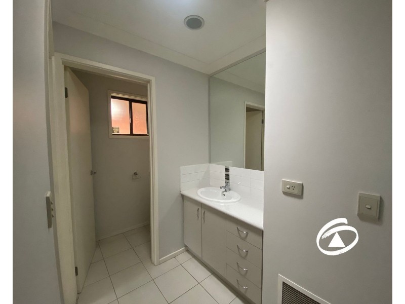 45 Strathavan Drive, Berwick VIC 3806