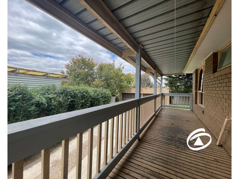 68 Sweeney Drive, Narre Warren VIC 3805