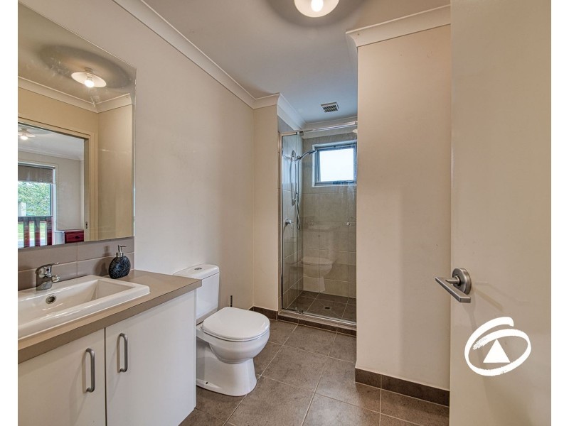 43 Heathcote Grove, Officer VIC 3809