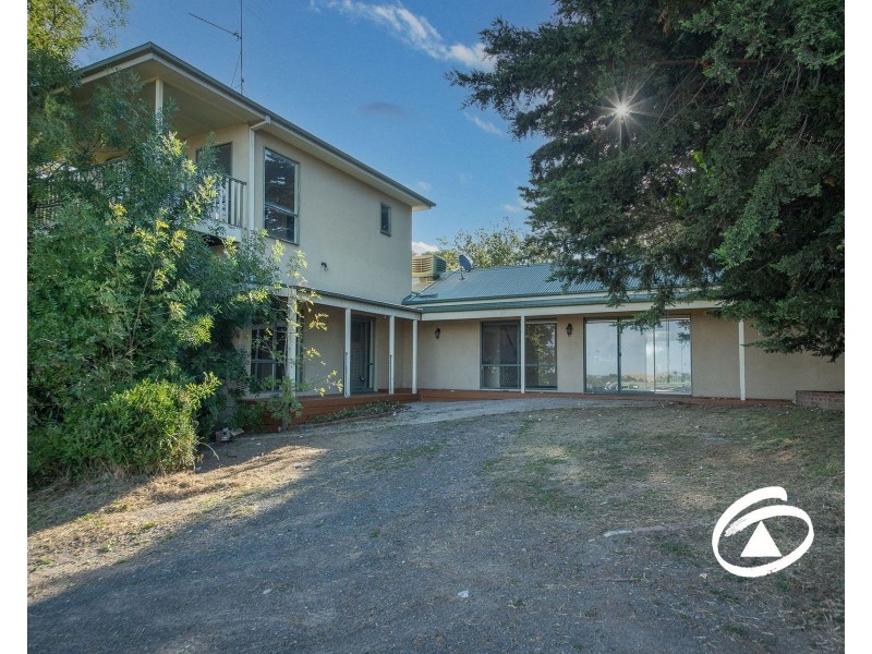 54 Whiteside Road, Officer VIC 3809
