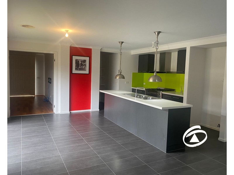 2 Amber Way, Officer VIC 3809