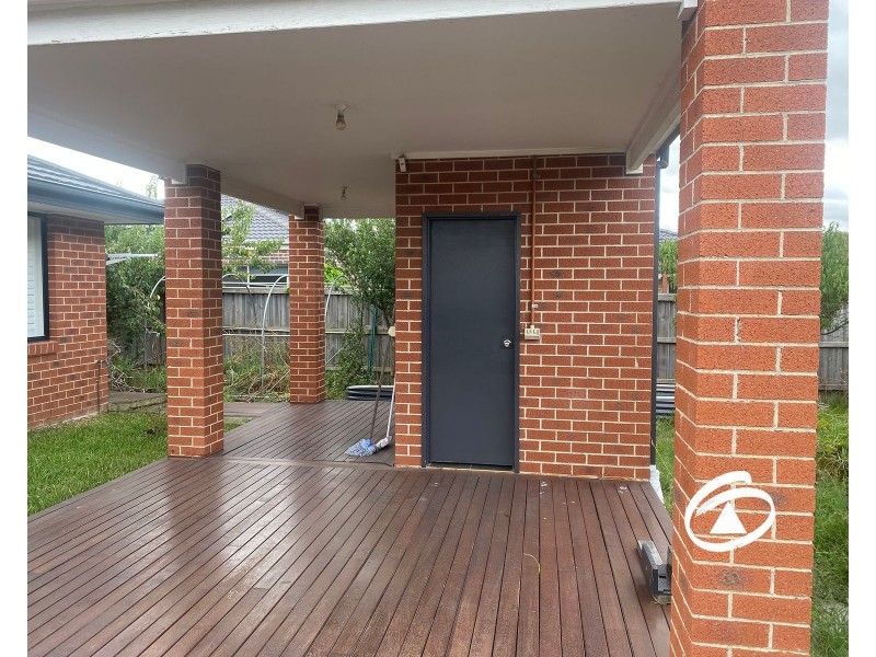 2 Amber Way, Officer VIC 3809