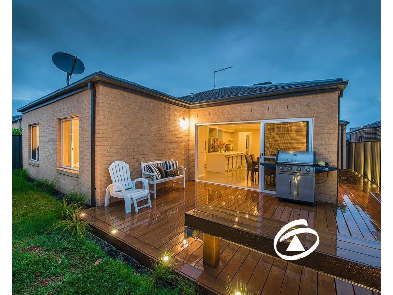 29 Connewara Crescent, Clyde North VIC 3978