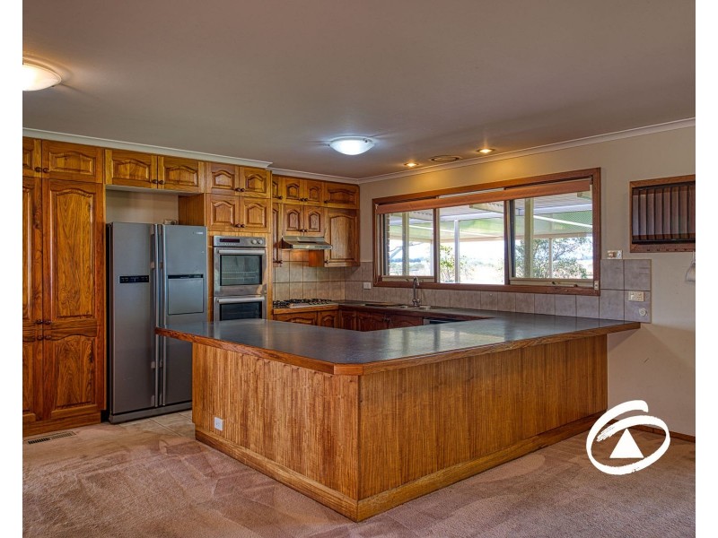 335 Muddy Gates Lane, Clyde VIC 3978