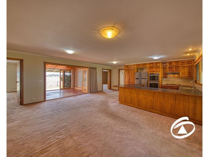 335 Muddy Gates Lane, Clyde VIC 3978