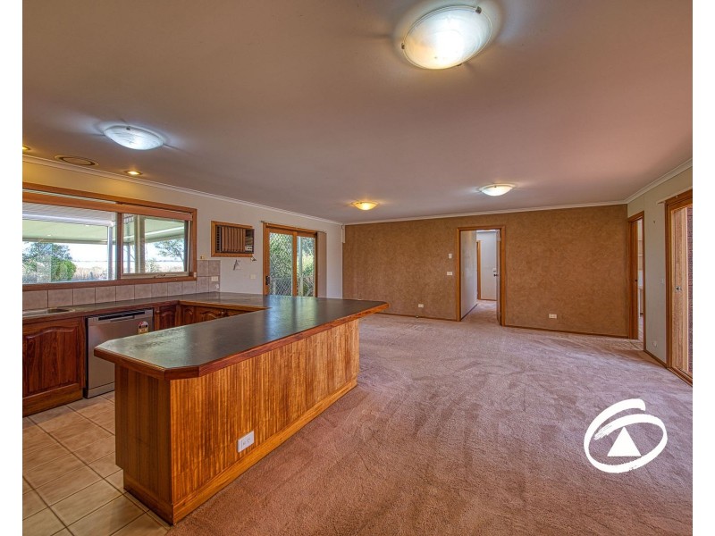 335 Muddy Gates Lane, Clyde VIC 3978
