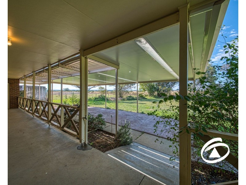 335 Muddy Gates Lane, Clyde VIC 3978