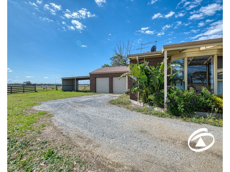 335 Muddy Gates Lane, Clyde VIC 3978