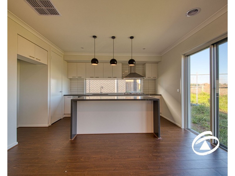 112  Hartleigh Street, Clyde VIC 3978