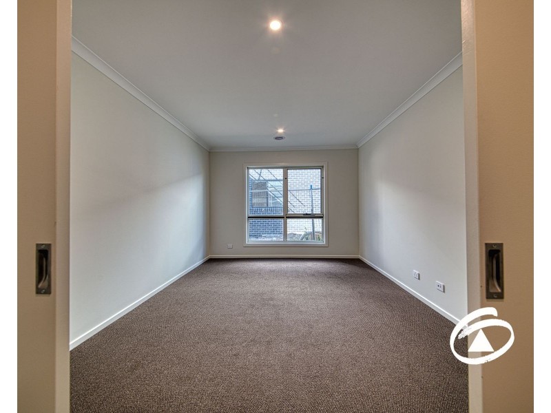 112  Hartleigh Street, Clyde VIC 3978