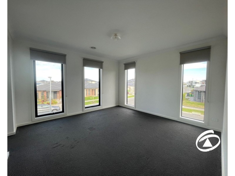 6 Hercules Drive, Officer VIC 3809