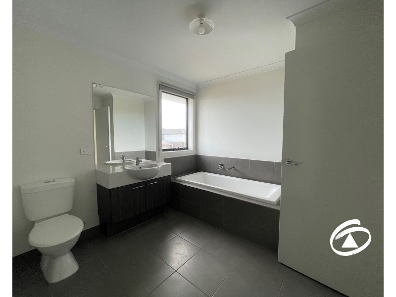 6 Hercules Drive, Officer VIC 3809