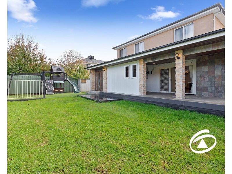 16 Park Orchard Drive, Pakenham VIC 3810