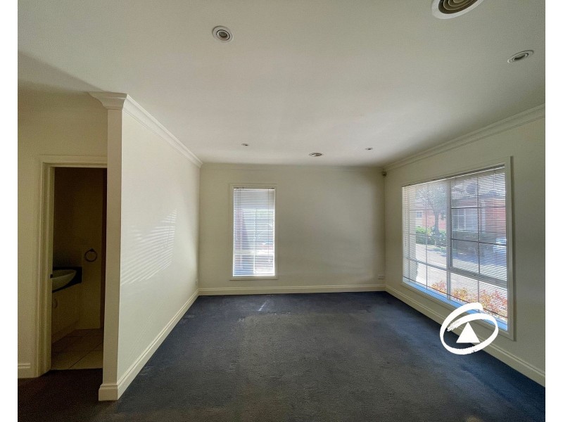 11/1-3 Young Road, Hallam VIC 3803