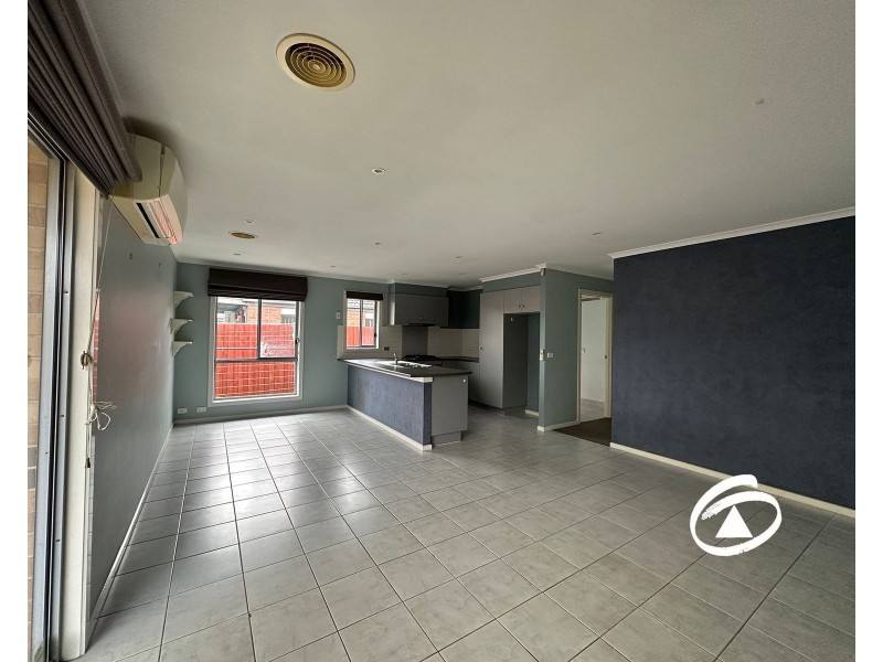 39 Melzak Way, Berwick VIC 3806