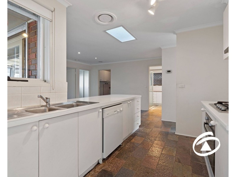 11 Guildford Crescent, Narre Warren VIC 3805