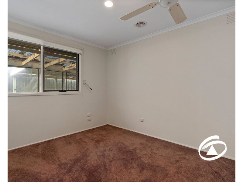 11 Guildford Crescent, Narre Warren VIC 3805