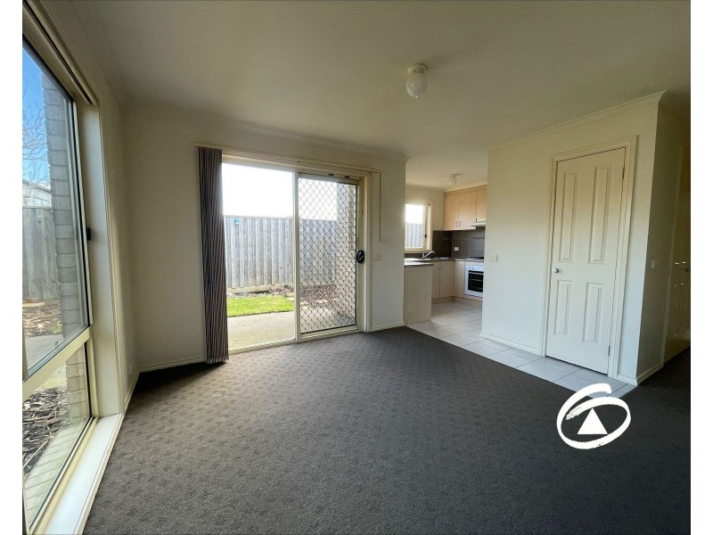 6/21-31 Parman Avenue, Pakenham VIC 3810