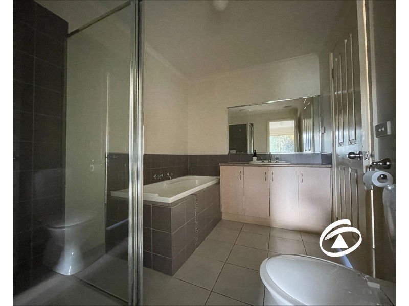 6/21-31 Parman Avenue, Pakenham VIC 3810