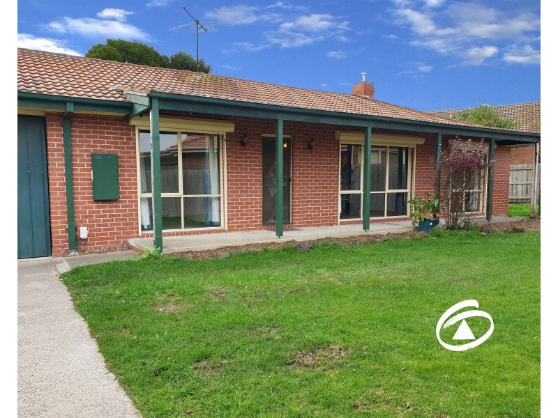 13 Heatherlea Crescent, Narre Warren VIC 3805