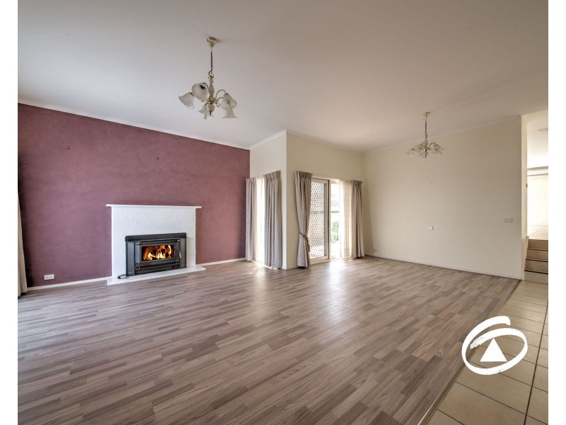 45 Lawrence Drive, Berwick VIC 3806