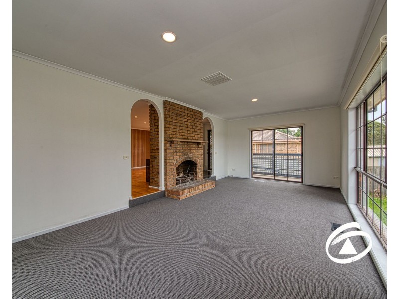 16 Andene Drive, Narre Warren VIC 3805
