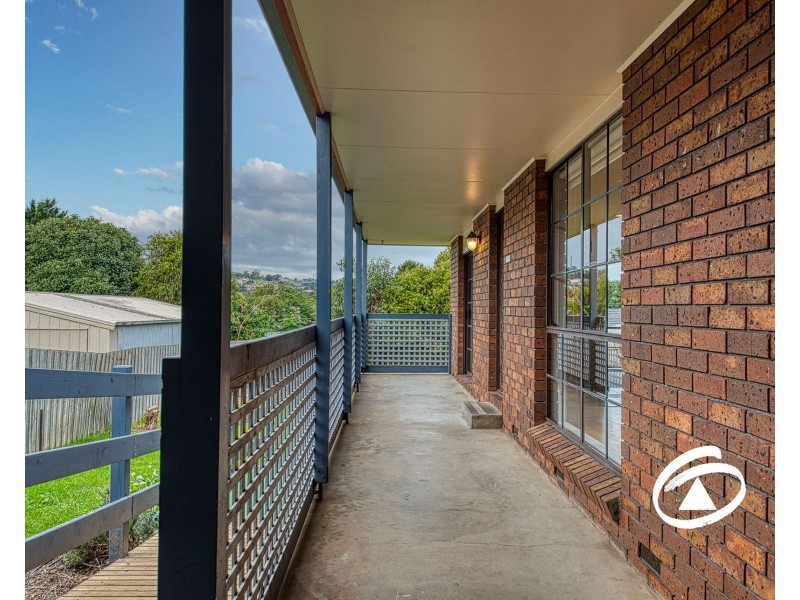 16 Andene Drive, Narre Warren VIC 3805