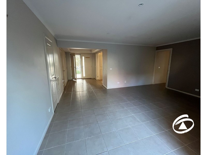 93 Marisa Crescent, Berwick VIC 3806