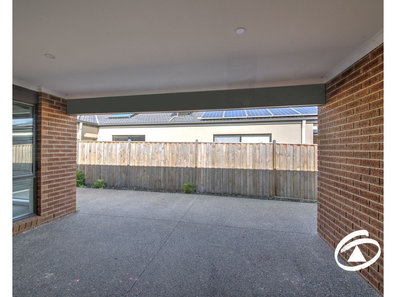 39 Bona Vista Rise, Clyde VIC 3978