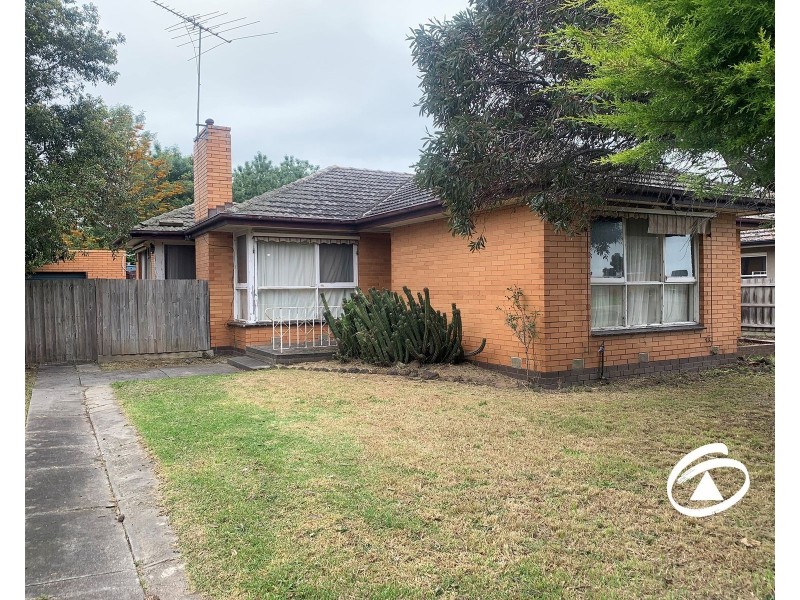 6 Savage Street, Pakenham VIC 3810