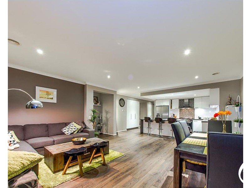 14 Hermes Avenue, Cranbourne West VIC 3977