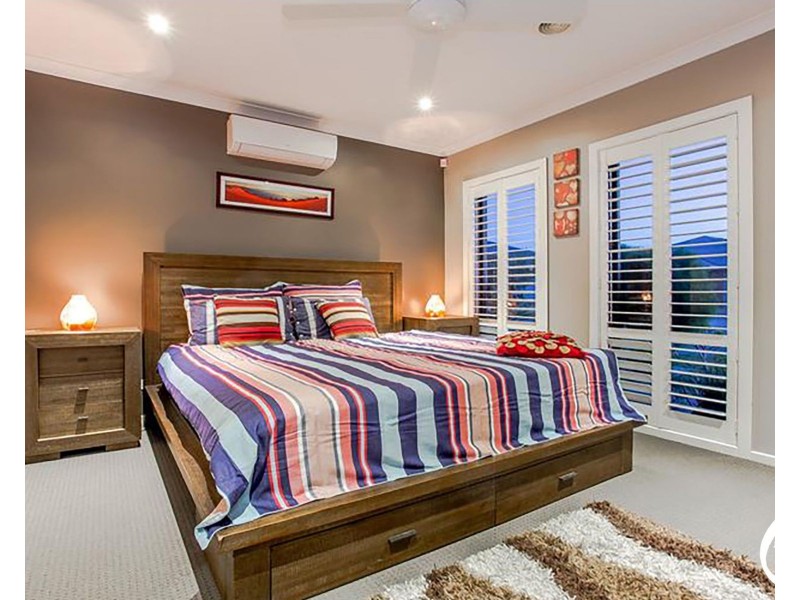 14 Hermes Avenue, Cranbourne West VIC 3977