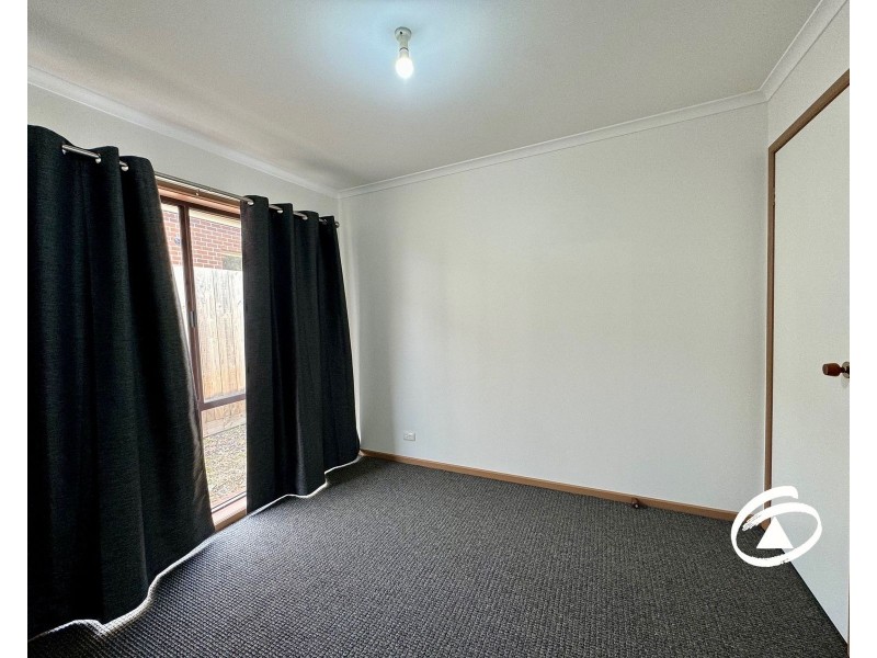 2/102 Fleetwood Drive, Narre Warren VIC 3805