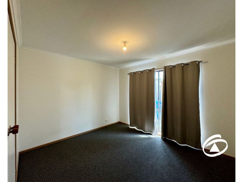 2/102 Fleetwood Drive, Narre Warren VIC 3805