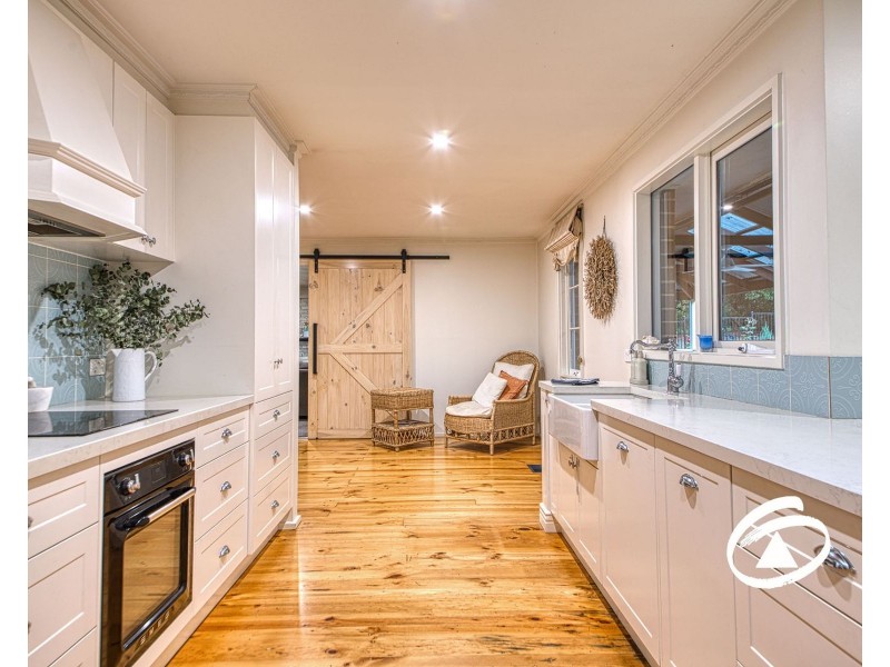 9 Lenne Street, Beaconsfield Upper VIC 3808