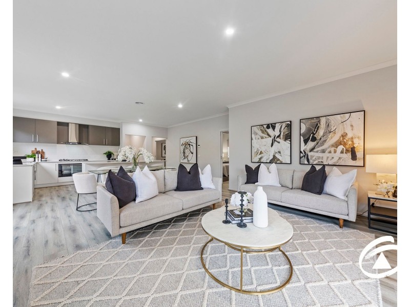 24 Ixia Street, Officer VIC 3809