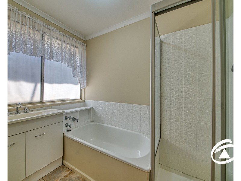 17 Illawarra Crescent, Dandenong North VIC 3175