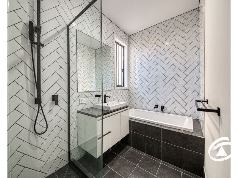 23 Ixia Street, Officer VIC 3809