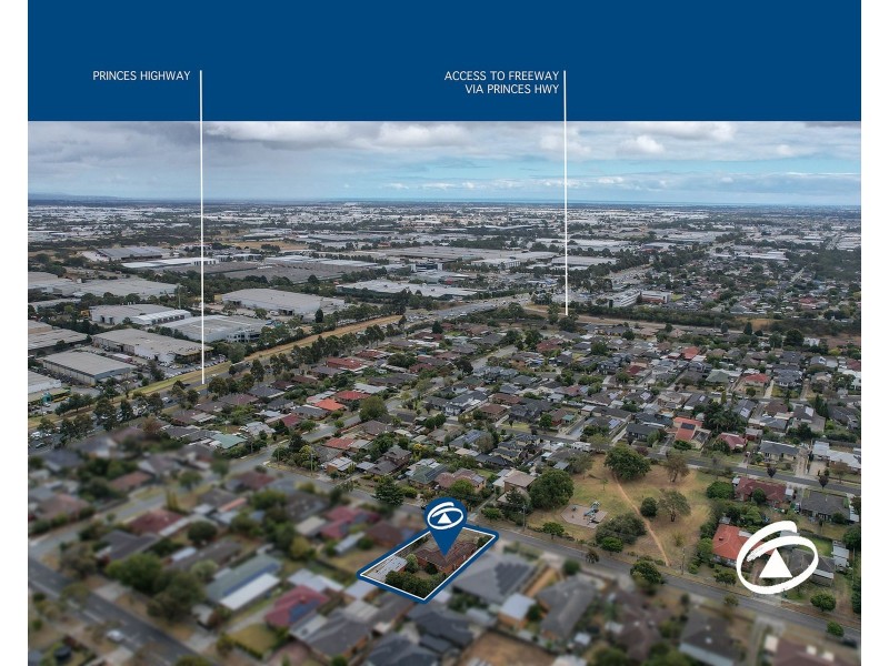 8 William Avenue, Hallam VIC 3803