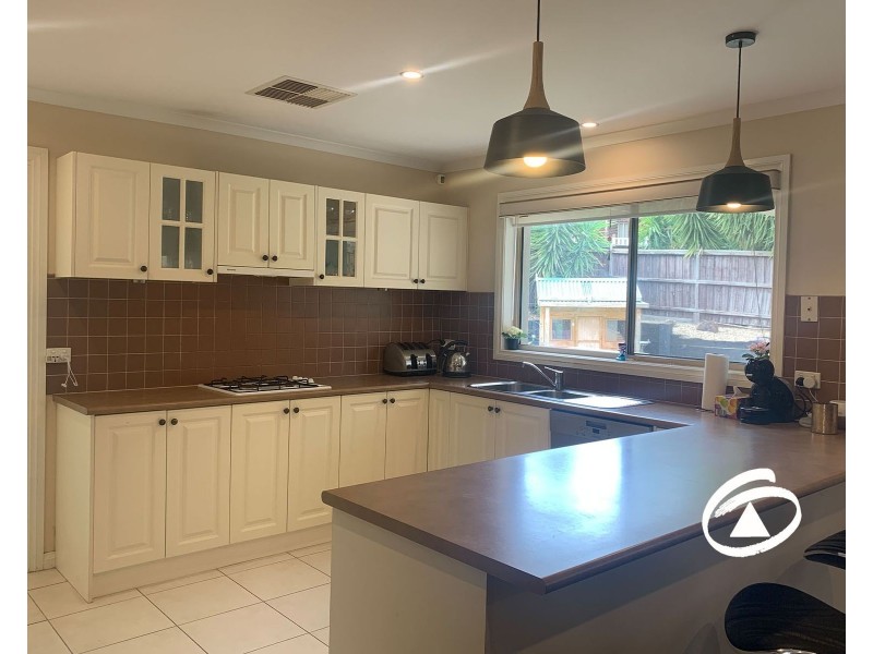 18 Sunview Place, Berwick VIC 3806