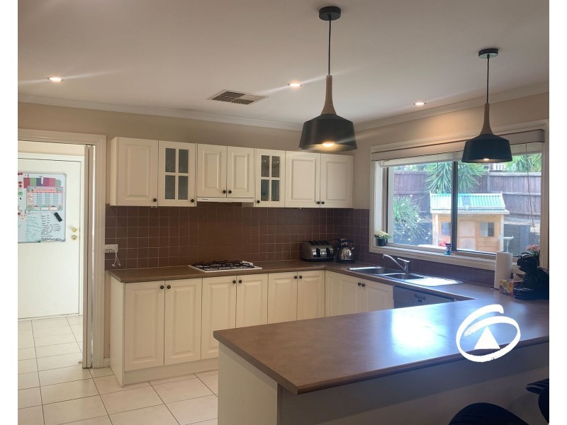 18 Sunview Place, Berwick VIC 3806