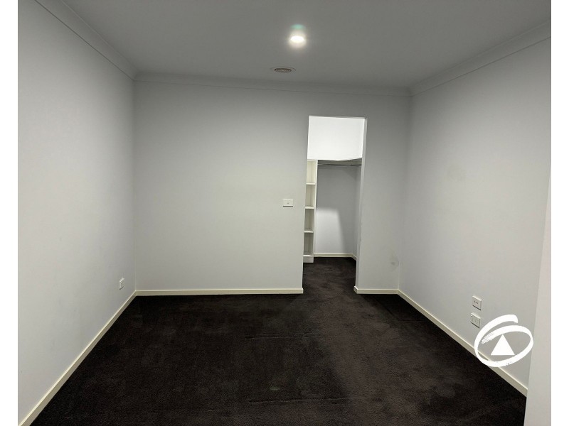 47 Pinnacle Drive, Pakenham VIC 3810