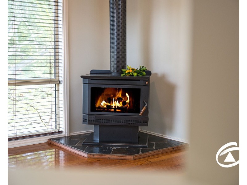 16 Wanderer Court, Berwick VIC 3806