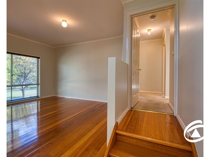 16 Wanderer Court, Berwick VIC 3806