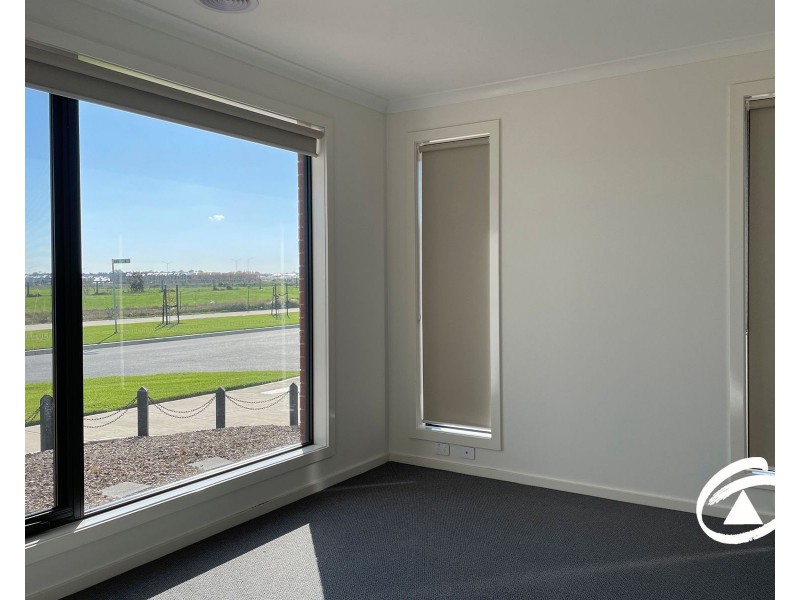 51 Tongs Boulevard, Clyde VIC 3978