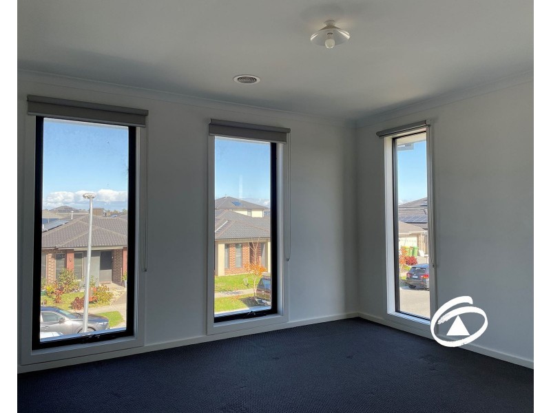 6 Hercules Drive, Officer VIC 3809