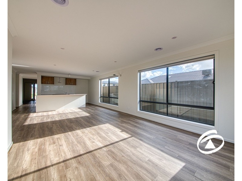 10 Francesca Street, Officer VIC 3809