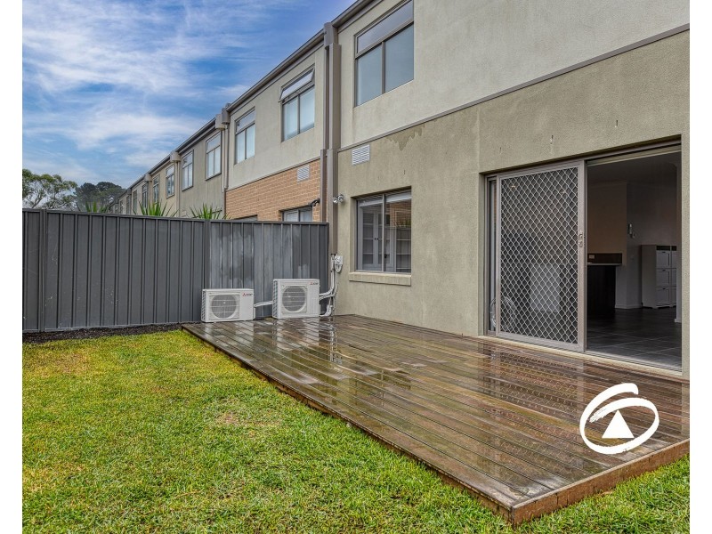 47 Atlantic Drive, Pakenham VIC 3810