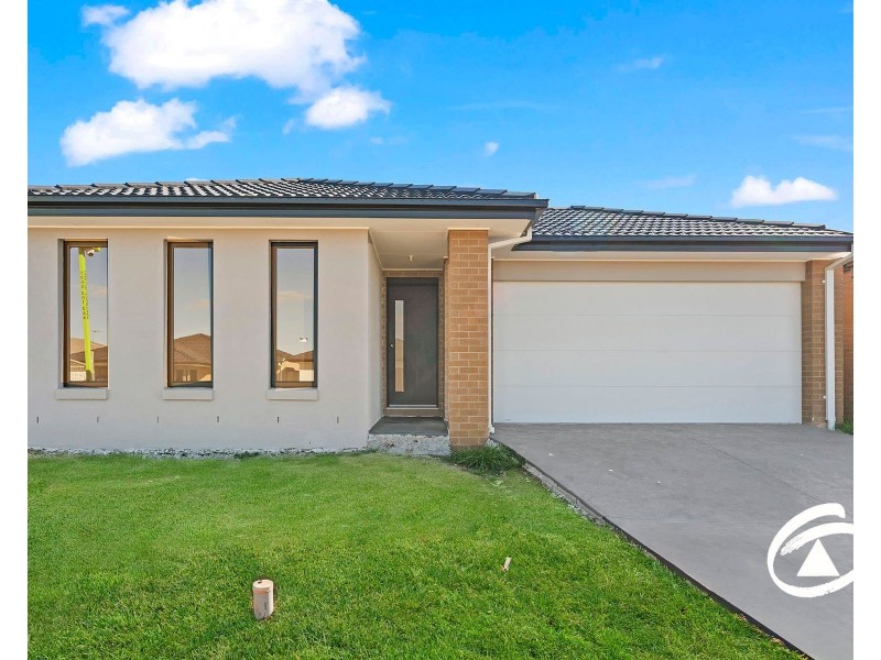 12 Vizsla Street, Cranbourne East VIC 3977