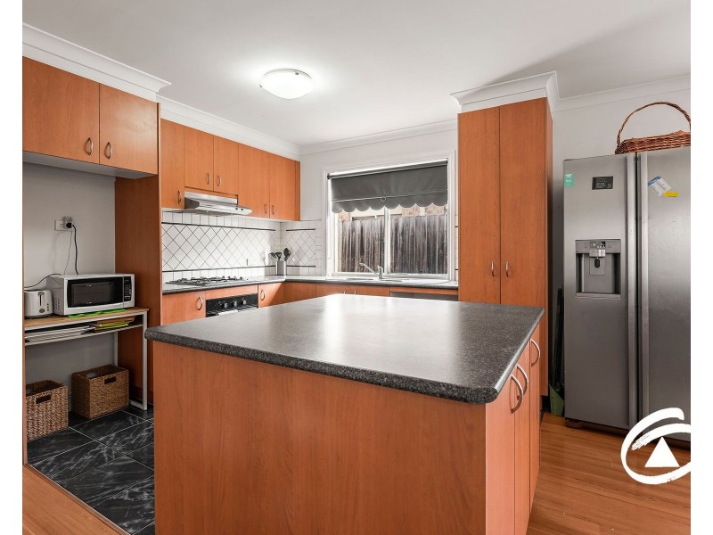 9 Wallingford Place, Narre Warren South VIC 3805